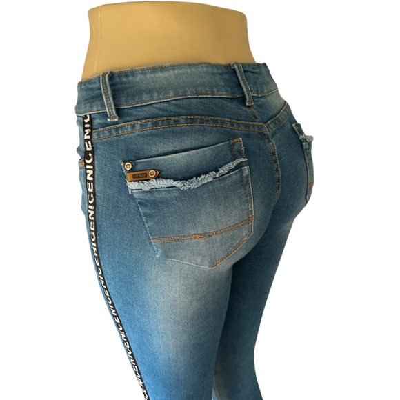 Zero Denim Ripped Jean Size 4 - Picture 7 of 13